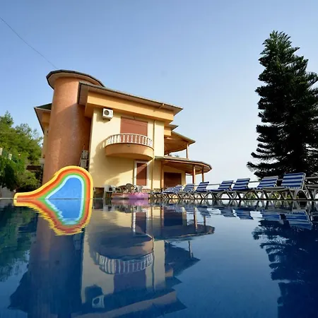 Lux Bektas 3