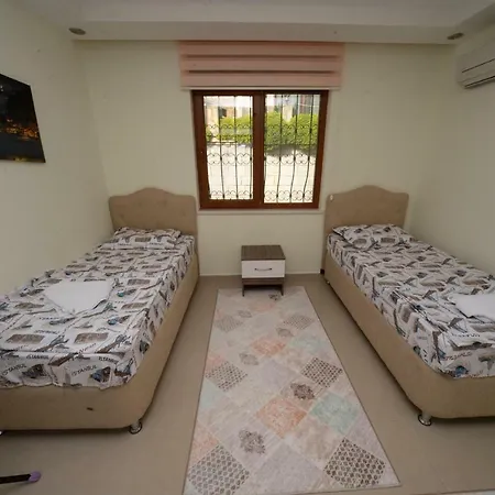 Lux Bektas 3
